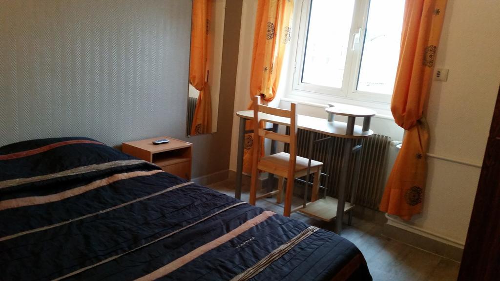 Hotel D'Alsace Villeurbanne Room photo